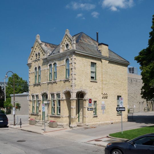 25-27 Douglas Street