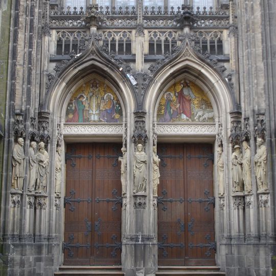 Eleven statues at the west portal of St Lambert's Church