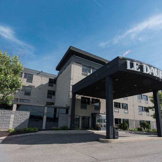 Hotel & Suites Le Dauphin Quebec