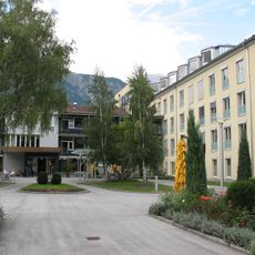 Kapelle des sog. Zufluchtshauses, Haus zum Guten Hirten und Friedhof