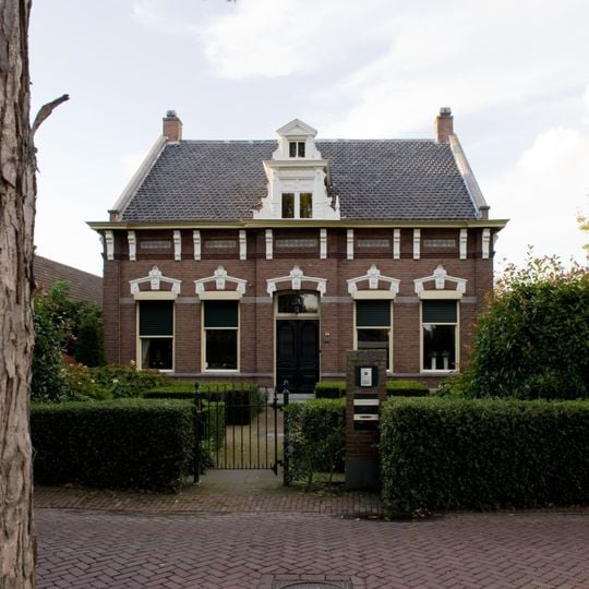 Vrijstaand woonhuis