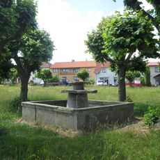 Kašna v Božejově na návsi