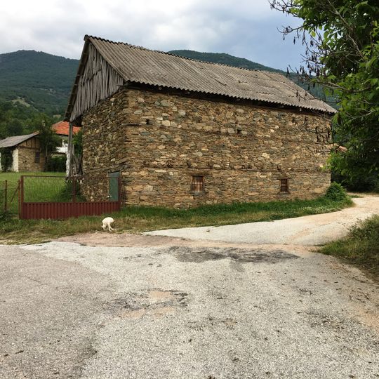 Oreovec, Makedonski Brod