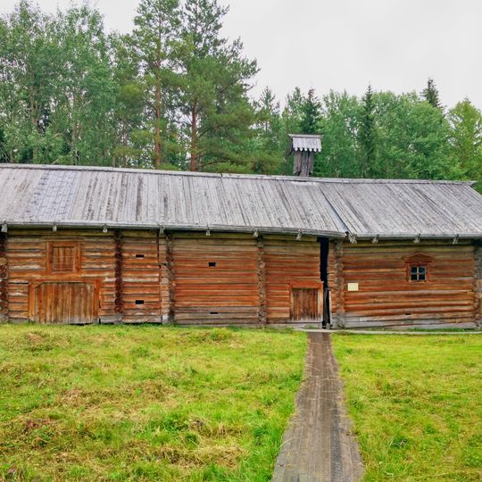 Дом-двор Полуянова