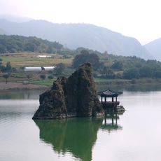 Danyang Dodamsambong