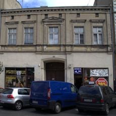 Kamienica (z oficynami)