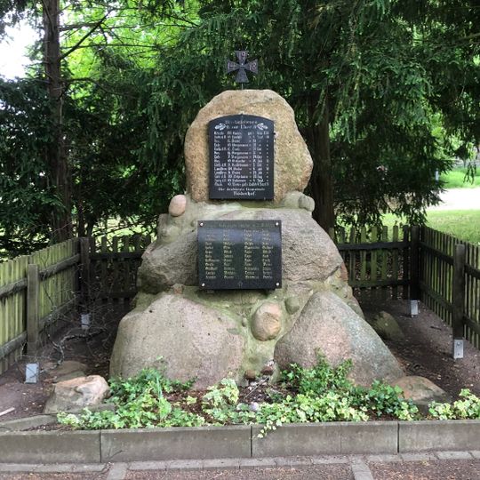 Kriegerdenkmal Röderhof