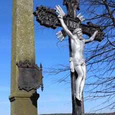 Dvojice křížů východně od Dražíče