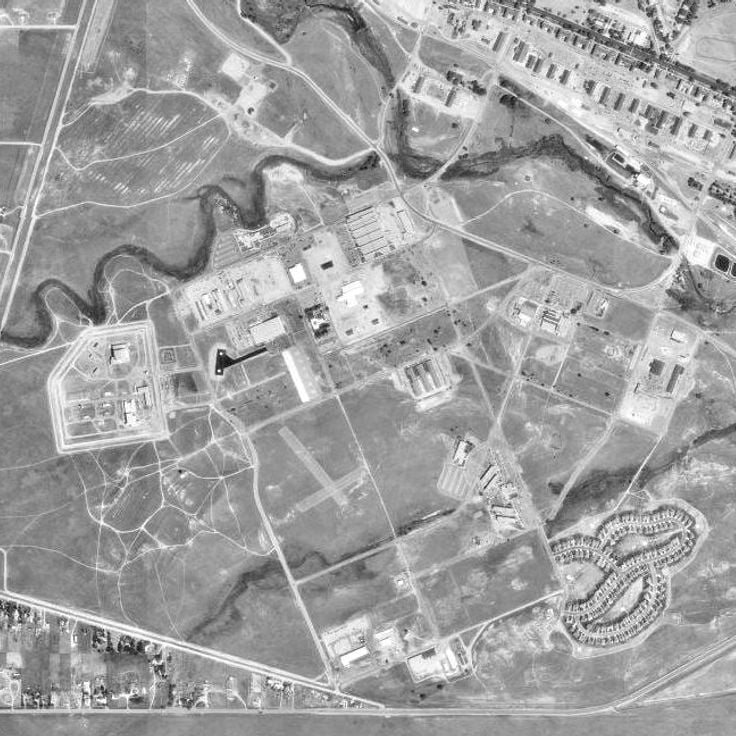 Base aérienne Warren