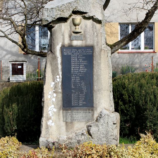 Pomník padlým v Litohlavech