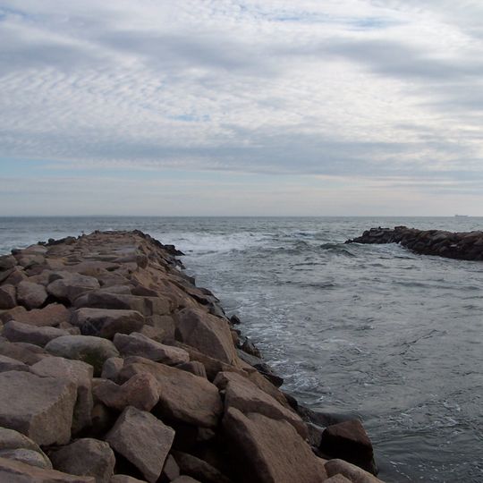 Charlestown Breachway State Beach