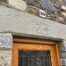 Llindes del carrer Frederic Bernades