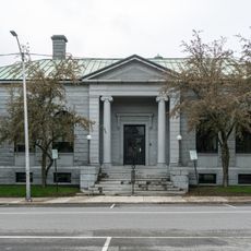 Lewiston Public Library
