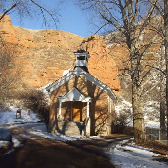 Echo Church and School