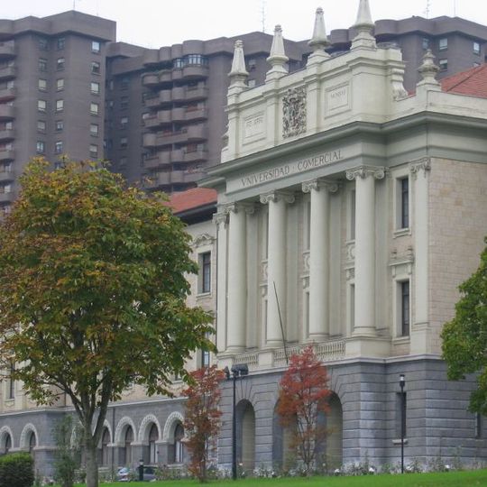 Universidad Comercial Deusto