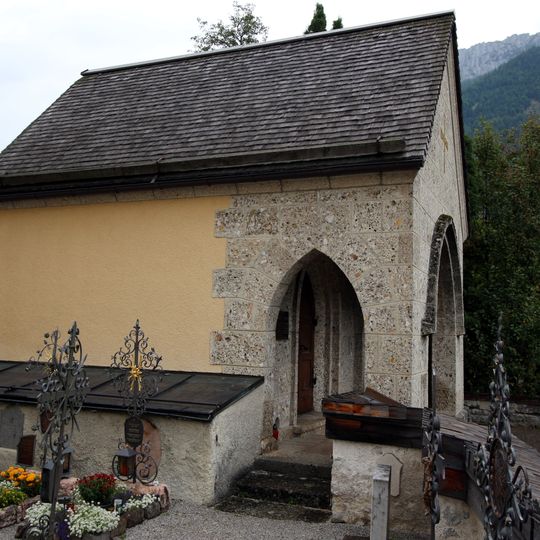 Ehem. Totenkapelle, Gruft und Ummauerung