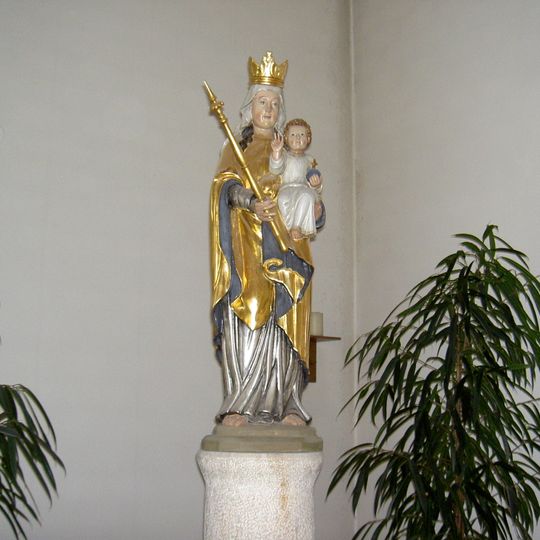 Ausstattung der 2003 erneuerten katholischen Filialkirche St. Johannes von Nepomuk