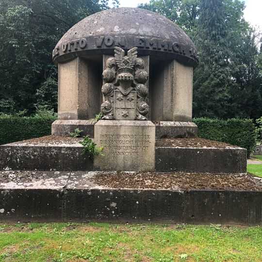 Grabmal für Otto von Emmich