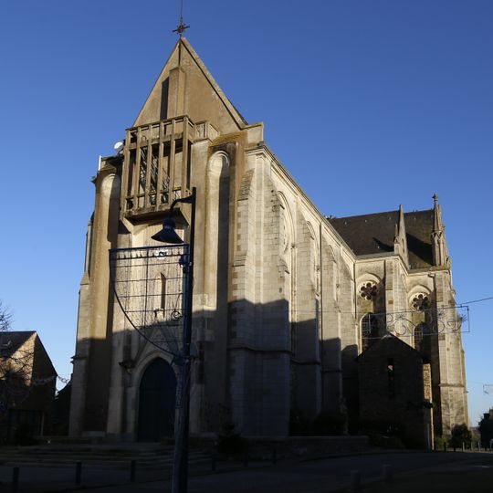 Église Saint-Pierre-et-Saint-Paul de Rougé