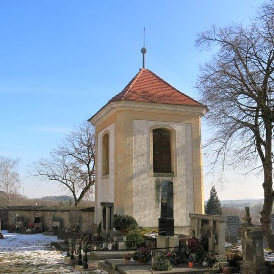 Zvonice na hřbitově v Pálečku