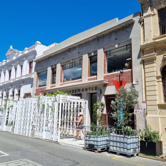 Commercial Building, 3 Pakenham Street