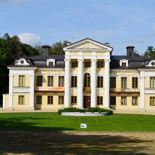 Paežeriai Manor
