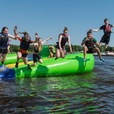 Share Discovery Village