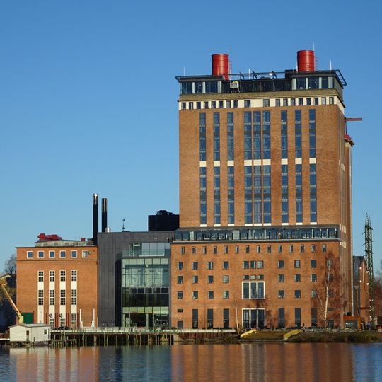 Steam Hotel