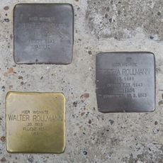 Stolperstein en memoria de Bertha Rollmann