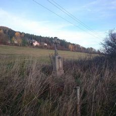 Kříž západně od Okrouhlého Hradiště
