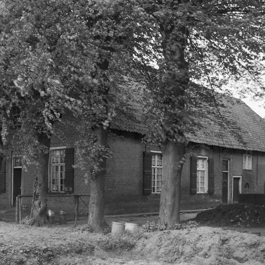 Raamschoorseweg 30, Effen