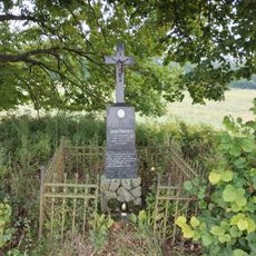 Kříž u cesty na Zvíkov