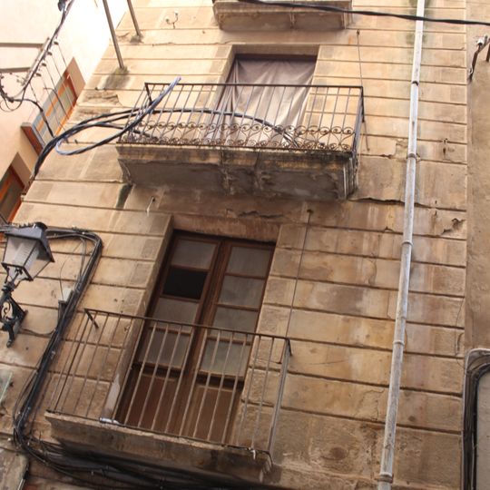 House in carrer Ciutat, 10