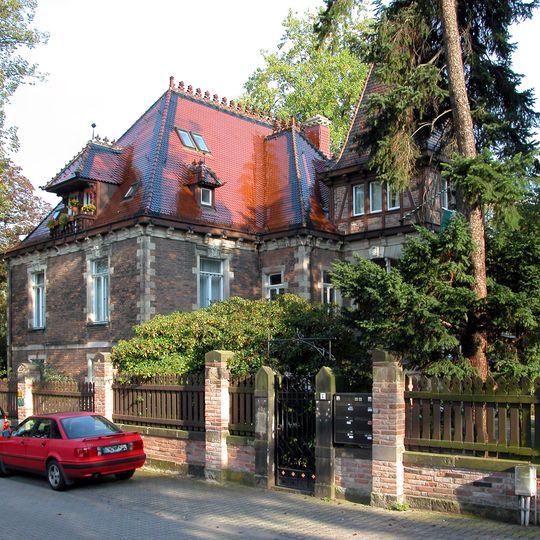 Villa Regerstraße 1