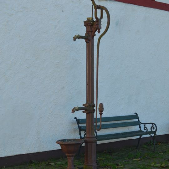 Brunnen am Rat- und Backhaus