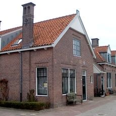 't Rooie Dorp: woningblok van twee arbeiderswoningen