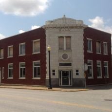 Farmers and Merchants Bank Building
