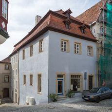 Wohn- und Geschäftshaus