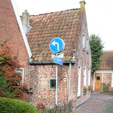 Burgemeester Brouwersstraat 22, Garnwerd