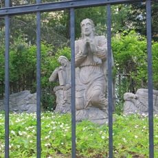 Sousoší Ježíše a spících apoštolů v Getsemanské zahradě v Kostelní ulici v Jablonci nad Nisou