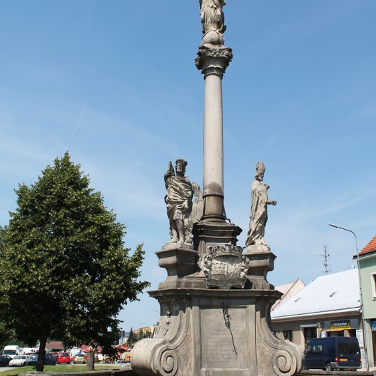 Sloup se sousoším Panny Marie