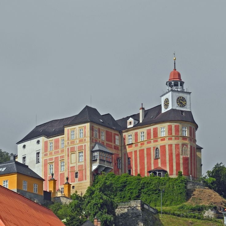 Jánský Vrch Castle