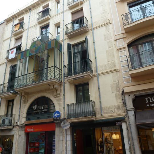 Habitatge al raval de Santa Anna, 16