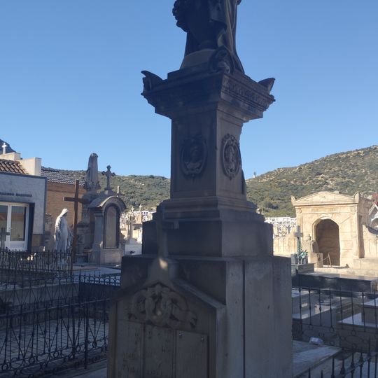 Sepulcro de Ladrón de Guevara