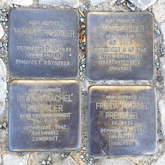 Stolperstein en memoria de Mendel Pressler