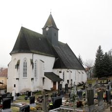 Kath. Pfarrkirche Alle Heiligen und Friedhof
