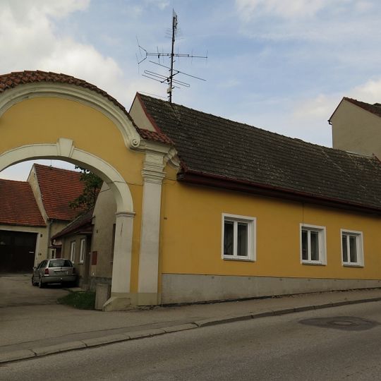 Brána usedlosti čp. 193