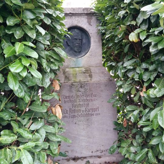 Denkmal für Anton von Rieppel