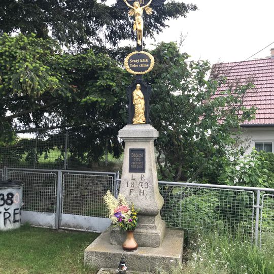 Kříž u domu čp. 38 v Třesově