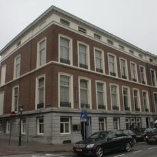 Statig woonhuis van harmonische architectuur